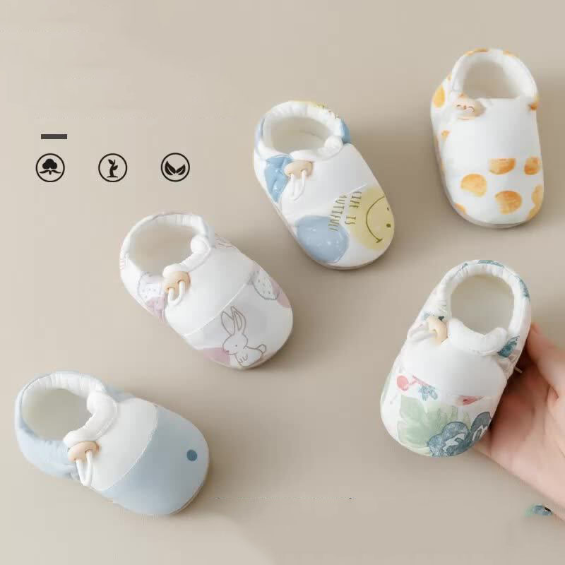 Unisex Baby Socks Non Slip - 子供用ウォーキングシューズ漫画動物柄新生児ベビーシューズ暖かい滑り止めフロアシューズ男の子女の子秋10-12センチ