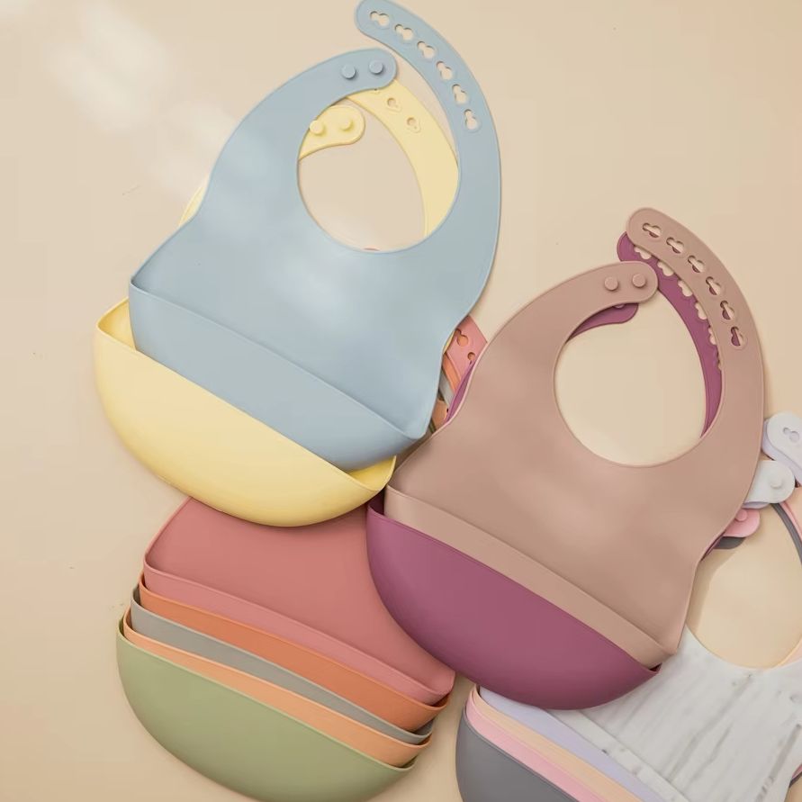 Waterproof Baby Bibs Silicone - 食事用ベビービブ 防水シリコンベビービブ 超ソフトキッズビブ 衣類を清潔に保つU字型ベビービブ かわいいビブ ギフト