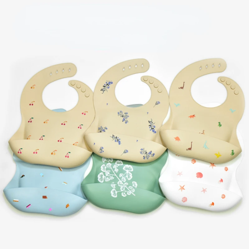 Waterproof Baby Bibs Silicone - インベビーよだれかけ BPA フリー防水ソフトシリコーン唾液固体滴るバナナよだれかけ漫画プリントフラワー調節可能なランチエプロン