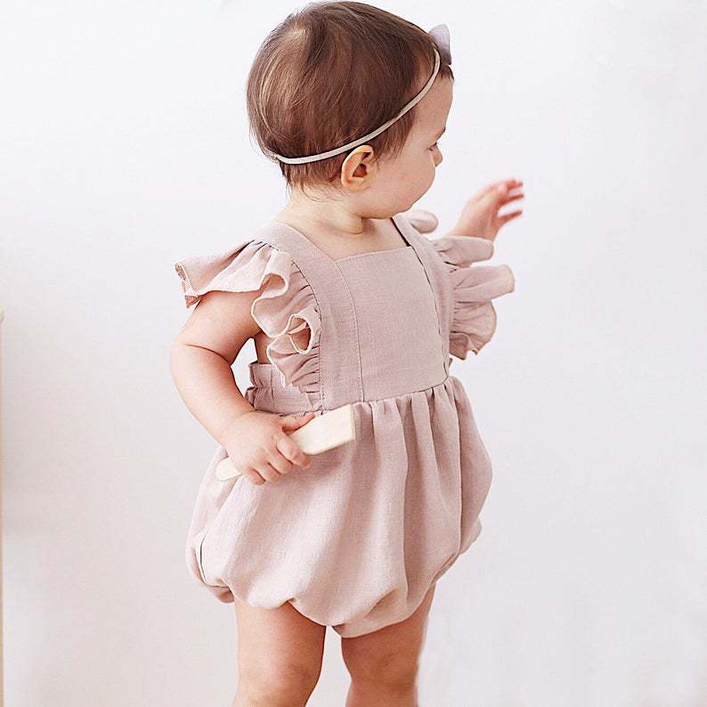 Baby Summer Linen Sleeveless Jumpsuit - 女の赤ちゃんロンパース夏無地コットンリネンフリルフライノースリーブ幼児子供登山服ジャンプスーツ 3-24M