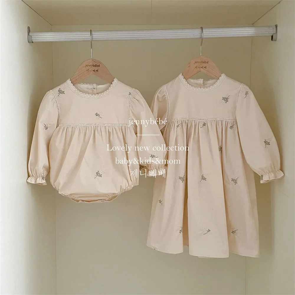 女の赤ちゃん刺繍花ロンパース長袖ベビーカバーオール幼児レース - Newborn Baby Girl Romper Floral のレビューと価格