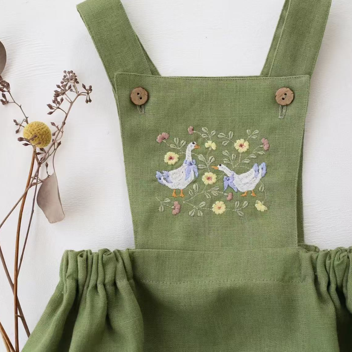 カントリースタイル 2026 夏の新作ベビーロンパース 刺繍 - Baby Summer Linen Sleeveless Jumpsuit のレビューと価格