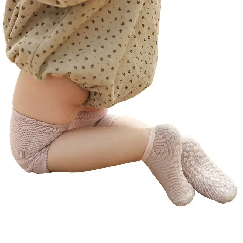 赤ちゃん用膝当てソックスセット - 滑り止め付きのハイハイ用 - Unisex Baby Socks Non Slip のレビューと価格