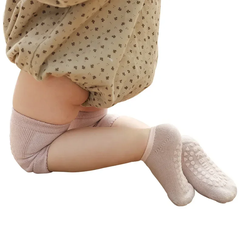 ベビーソックス＆ニーパッドセット、滑り止めフロアソックス（膝 - Unisex Baby Socks Non Slip のレビューと価格